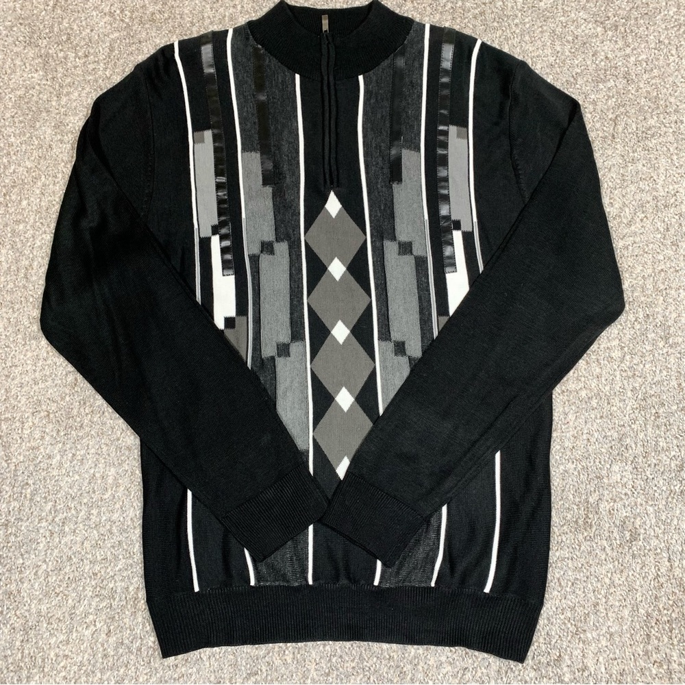 Miko Men’s black & white geometric pattern pullover sweater Size L